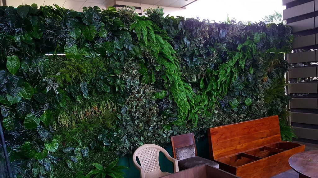 Artificial Vertical Gardens