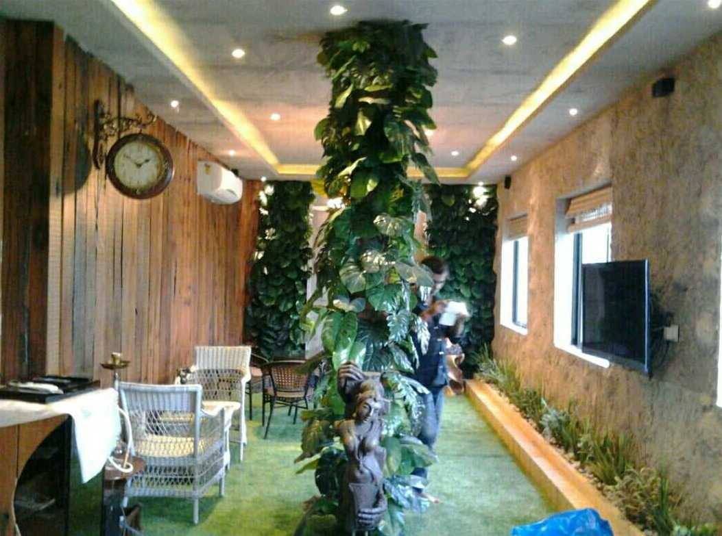 Artificial Vertical Gardens
